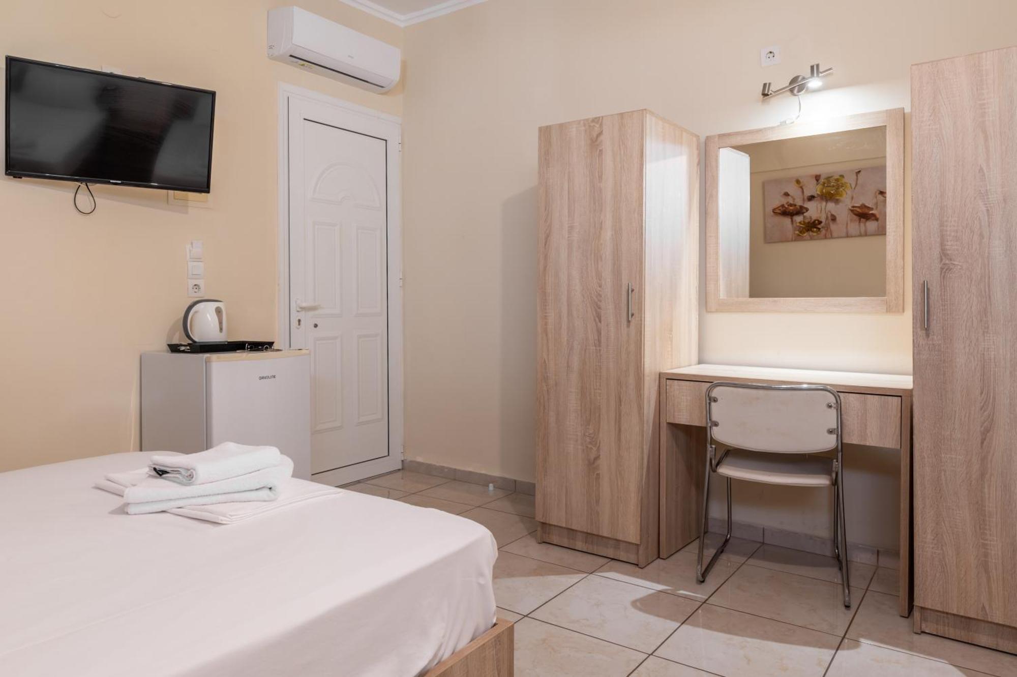 Fontana Luxury Rooms Mytilíni Exterior foto